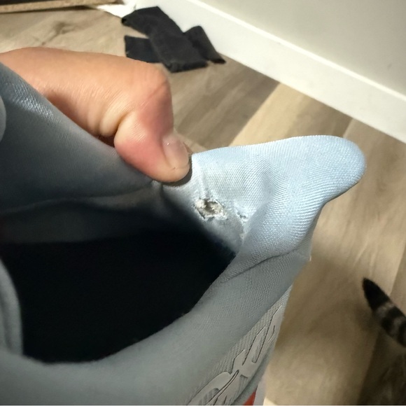 Hoka One Clifton 8 Blue Fog/ Plein Air Size 8.5B - Picture 6 of 14